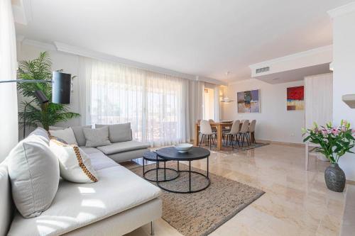 El Manantial, Elviria