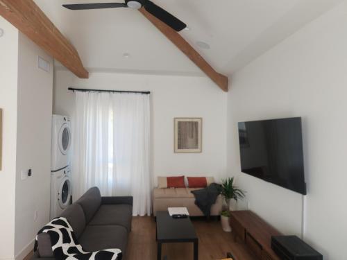 Ladera Retreat near Sofi Stadium, LAX, Beach photo 11