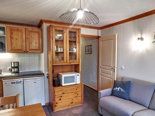 Location Appartement 2 Pièces 30m² 4 Pers aux Menuires avec Balcon Plein Sud, Pied des Pistes - FR-1-178-384