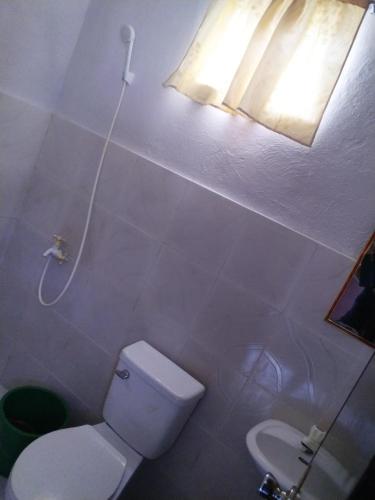 Salle de bains dans l'établissement Marilou Guesthouse