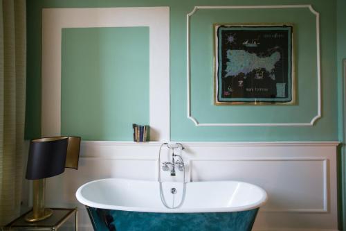 AdAstra Suites photo 56