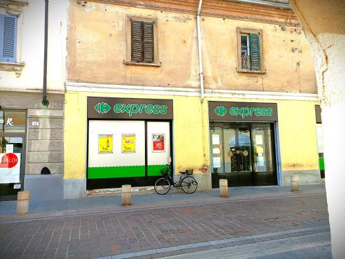 Montar en bicicleta en Matteotti 51 - vicino a Rho Fiera, Ospedale Galeazzi e Stazione di Rho - o alrededores
