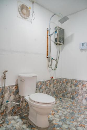 Bilik mandi di Hubkhaosawan Homestay