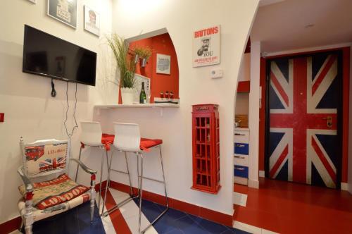 Bellissimo Mini Appartamento Deluxe di Design e a Tema Inghiterra - Potente Wi-Fi Ottimo il Collegamento con Aeroporto di Malpensa e Rho fiera, vicino a 3 linee Metropolitane