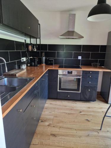 Photo de la galerie de l'établissement Robertsau Très bel appartement, à Strasbourg