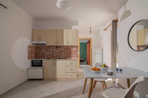 Happy Apartments