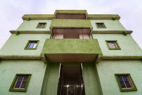 Tòa nhà nơi khách sạn tọa lạc