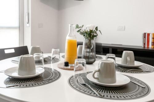 StayEasy Piane56 Panoramic apt next to M5 metro