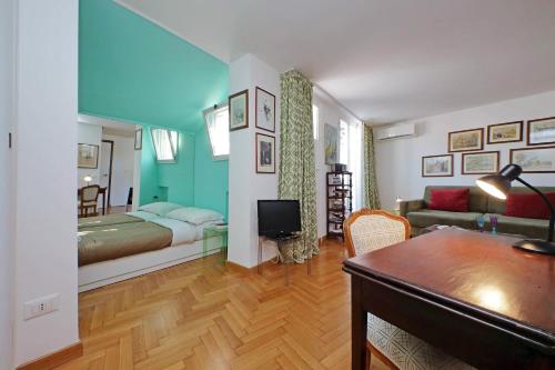 Lovely Apartment Via Sistina