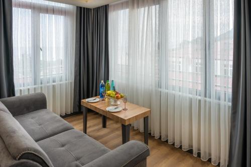 Χώρος καθιστικού στο Yeşilton Otel