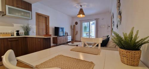 Luxe appartement, centrum Marbella, vlak aan zee!