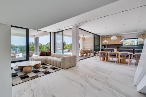 NEW Luxury villa I infinity pool