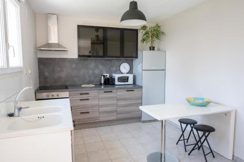 Galeriebild der Unterkunft Maison 4 Chambres in La Veuve