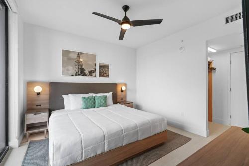 New Luxury Apartment at Downtown Miami photo 17