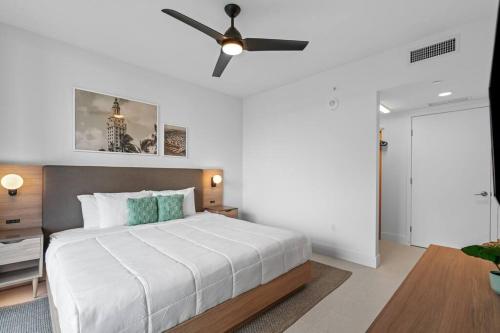 New Luxury Apartment at Downtown Miami photo 20