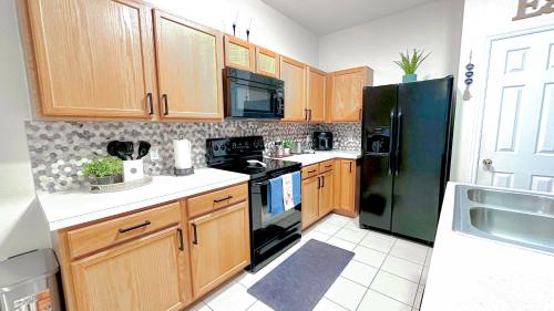Charming family retreat with Pool & Amenities Disney & top Attractions photo 46