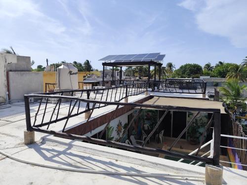 a building with a solarium on top of a roof at Casa La Güerita in Progreso