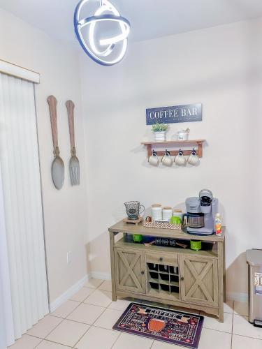 Charming family retreat with Pool & Amenities Disney & top Attractions photo 58