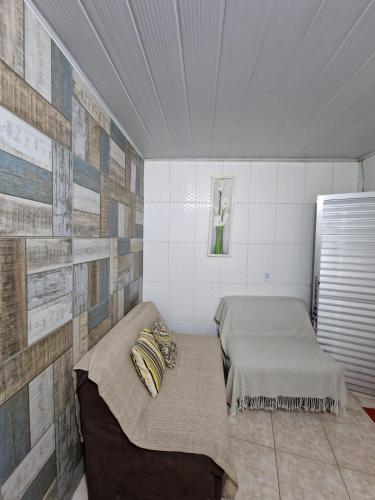 a room with two beds in a room at FLAT CENTRAL- Ar-Condicionado-Estacionamento in Feira de Santana