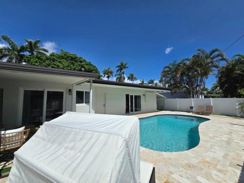 ハリウッド・ビーチにあるPalma Haus - Modern Villa with Pool Near the Beachのギャラリーの写真