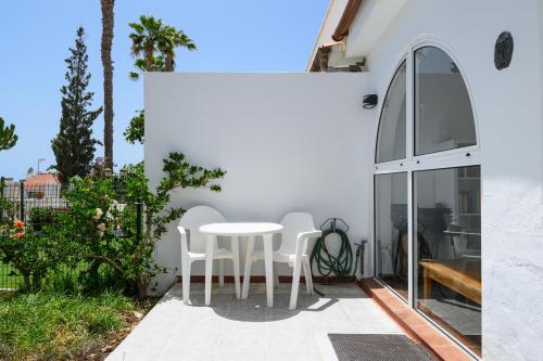 Κήπος έξω από το Casa Chivo