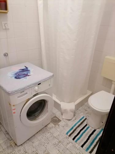 Apartments with a parking space Losinj, Losinj - 23520