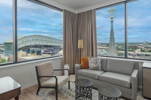 The Westin Houston Downtown Image