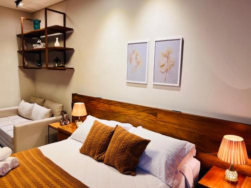 Et opholdsområde på Granja Brasil - Lindo Studio - Com Piscina e Lazer - No Centro de Itaipava