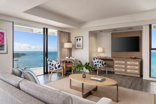 Ein Sitzbereich in der Unterkunft Sheraton Princess Kaiulani Waikiki Beach