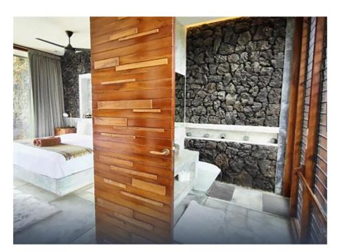 Ένα μπάνιο στο Villa Inca