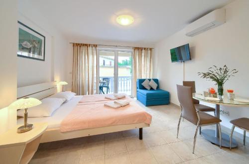 Ferienwohnung in Šilo mit Möbliertem Balkon