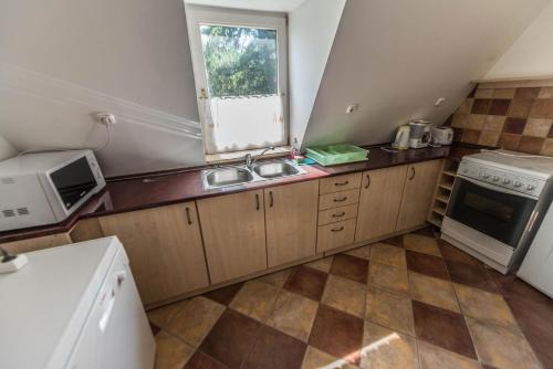 Caesar Apartment mit Terrasse, nahe dem Balaton 8600 Siófok, Vitorlás Strasse 9 kép - 3