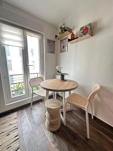 Photo de la galerie de l'établissement Modern Apt near Montmarte 2 mins from metro Château Rouge, à Paris