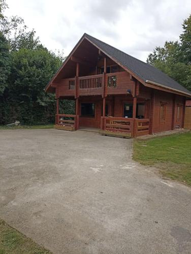 Chalet à la campagne