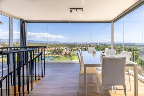 PANORAMIC VILLA - Only Families