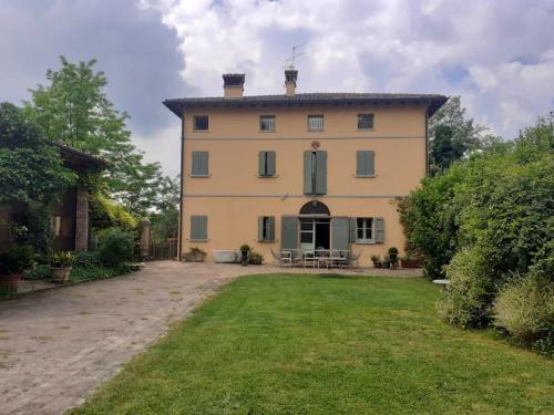 Vườn quanh La Grande Quercia