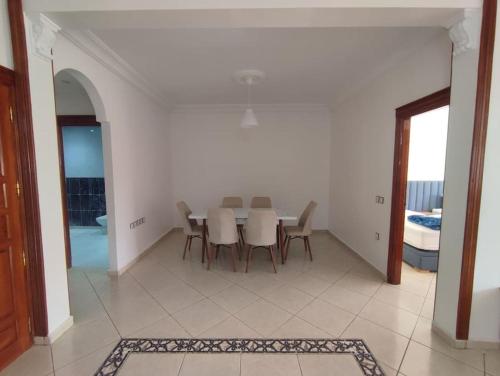 Ruang duduk di Appartement Moderne 3 Chambres