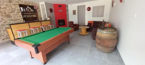 Photo de la galerie de l'établissement Grande maison au coeur du parc naturel des Monts d'Ardèche, à Saint-Julien-Boutières