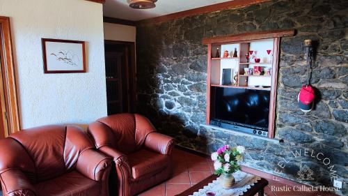 Rustic Calheta House