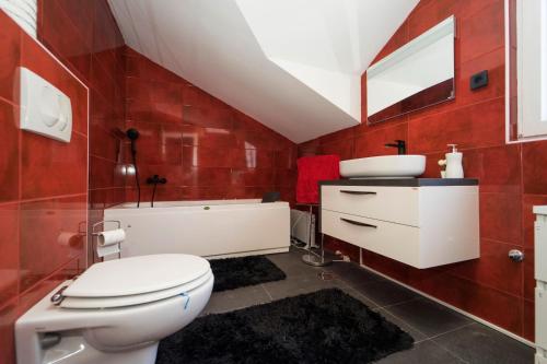 Ένα μπάνιο στο Villa Antonijo