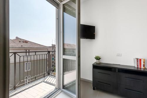 StayEasy Piane56 Panoramic apt next to M5 metro