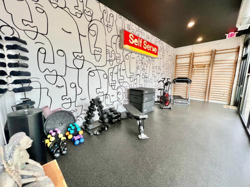 Fitness centrum a/nebo fitness zařízení v ubytování The Hive 104 Bees Knees