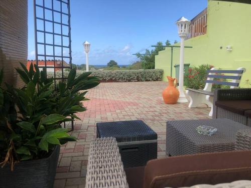 Gallery image of Cozy ocean view home - Jamella in Willemstad