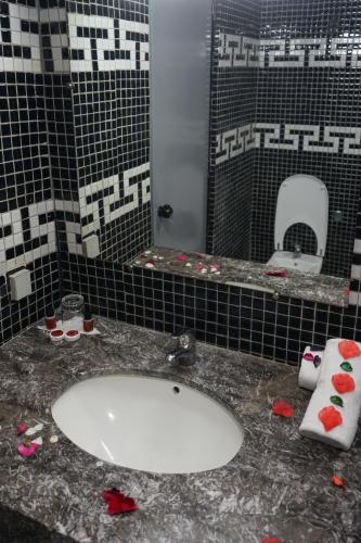 Un baño de Hotel Nouzha