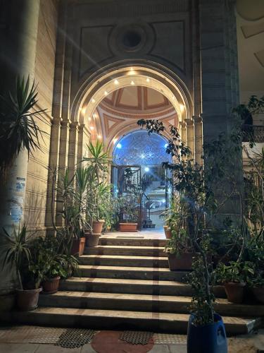 Exteriér nebo vchod ubytování Enjoy modern cozy entire studio in a fancy building with Free Wi-Fi & AC and Flat screen TV in Loran in the heart of Alexandria