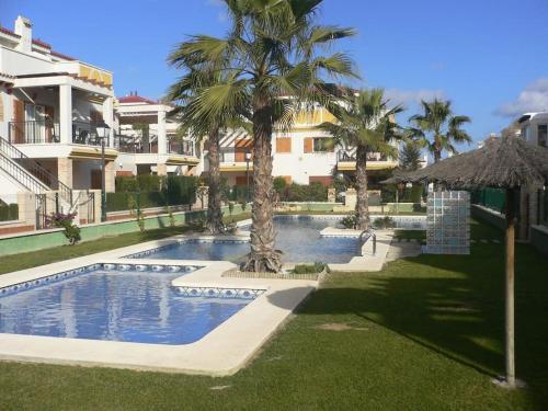 Swimmingpoolen hos eller tæt på Bungalow Casa Sol