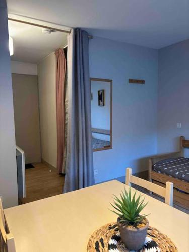 Katil atau katil-katil dalam bilik di Appartement avec cabine