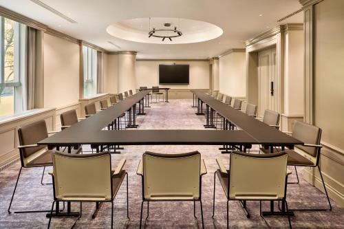 a large conference room with a long table and chairs at Sheraton Zagreb Hotel in Zagreb