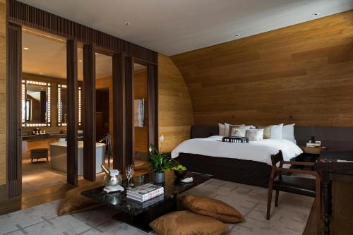 Voodi või voodid majutusasutuse The Chedi Andermatt toas