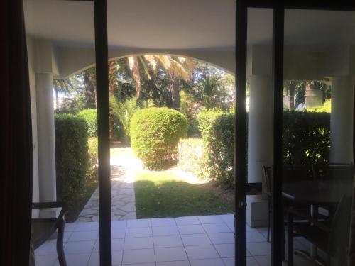 Charmant appartement dans résidence avec piscine vue mer